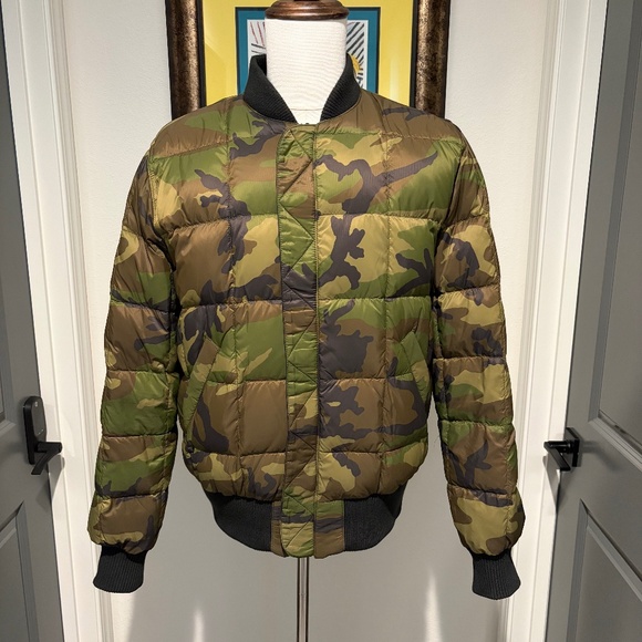 Canada Goose Mens Reversible Bomber Jacket - Only worn a few times Size Large - Picture 1 of 8